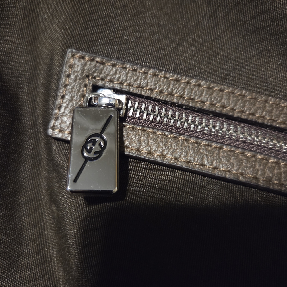 Tender GG Supreme Monogram Textured Dollar Calfskin Web Tote. - Picture 9 of 14